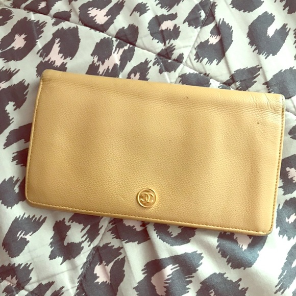 vintage chanel wallet